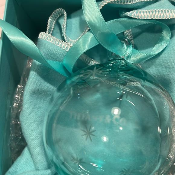 Tiffany glass ornament - Picture 2 of 2